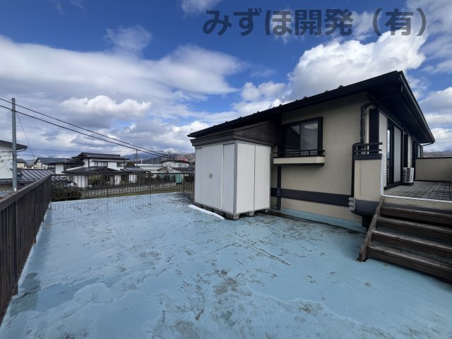 上山市長清水のバルコニー