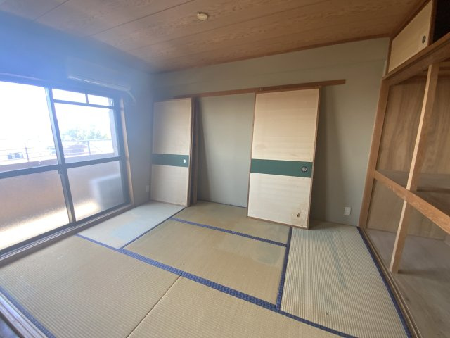 エクセル新長沢北ウイングの和室