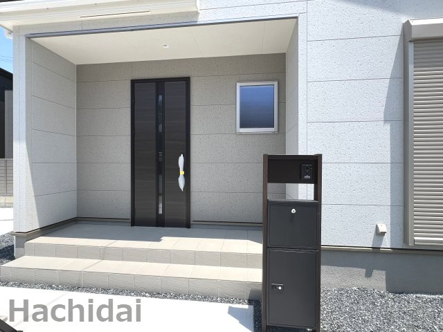 碧南第67棚尾本町　新築戸建＜3号棟＞のエントランス