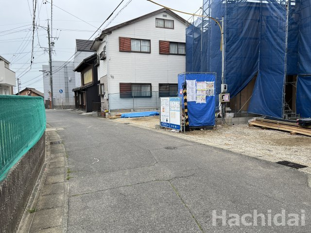 碧南第67棚尾本町　新築戸建＜3号棟＞の前面道路含む現地写真