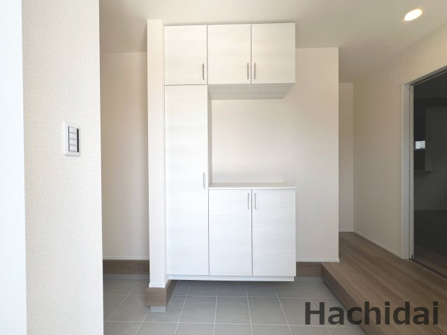 碧南第67棚尾本町　新築戸建＜3号棟＞の玄関