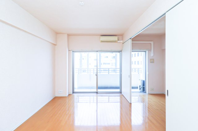 サヴォイグランデヴィル　8階の居間・リビング|別号室のものです。現状優先になります。