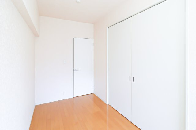 サヴォイグランデヴィル　8階の洋室|別号室のものです。現状優先になります。