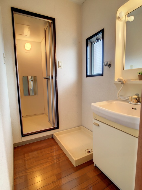 直方市大字山部のアパートの居間・リビング