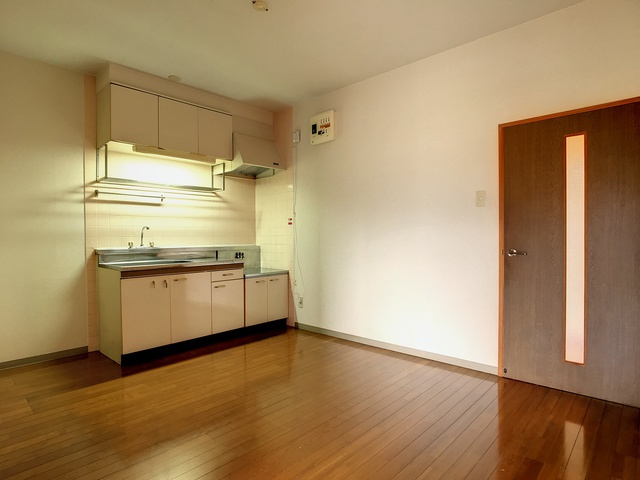 直方市大字山部のアパートの居間・リビング