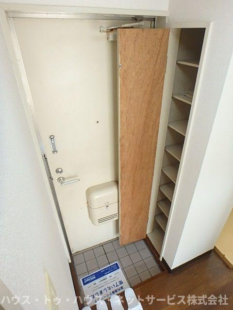柏ハウスの玄関