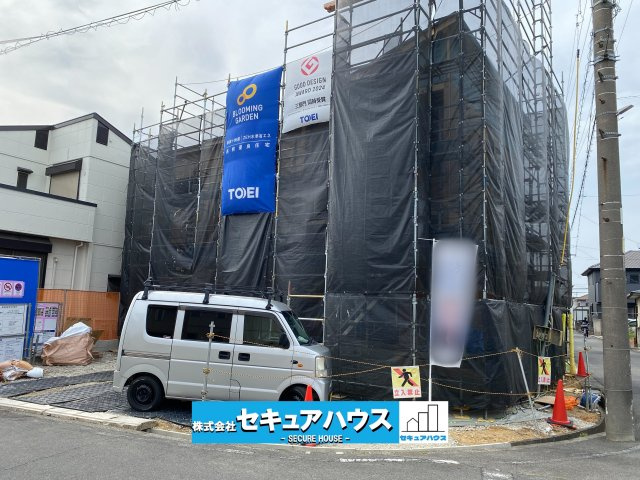 【同施工物件ご案内可能】東海市富木島町新長口 全１棟の外観|■現地外観写真
駐車並列3台可能！オプション工事でカーポート設置などいかがでしょうか。その他にも、フェンスなどの「オプション工事」もご提案いたします♪