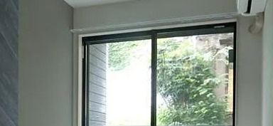 モダンアパートメント高田馬場のバルコニー