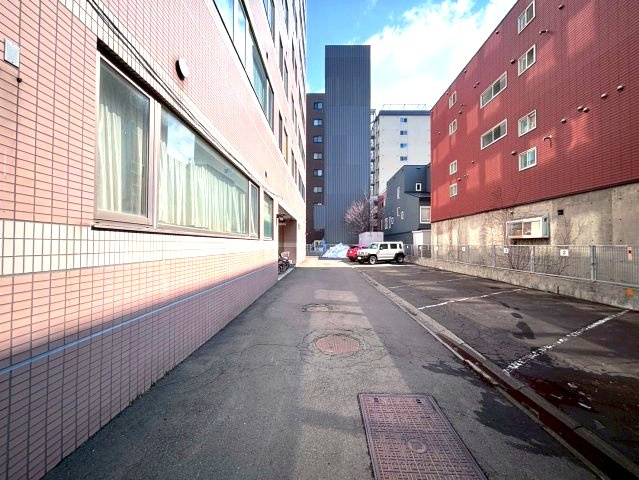 グランデュール旭ヶ丘の駐車場