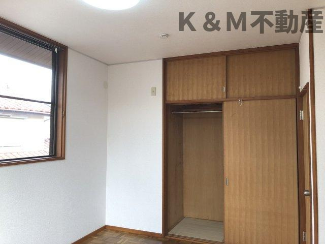 みどり台戸建の収納|ちょっとした収納スペースも充実しています