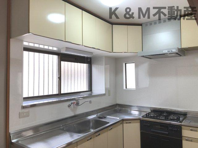 みどり台戸建のキッチン|使いやすいキッチンです