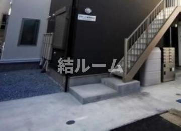 練馬区桜台５丁目のアパートのエントランス