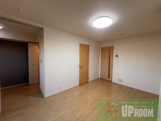 ブルージュⅡの居間・リビング|ゆったり過ごせるリビングです