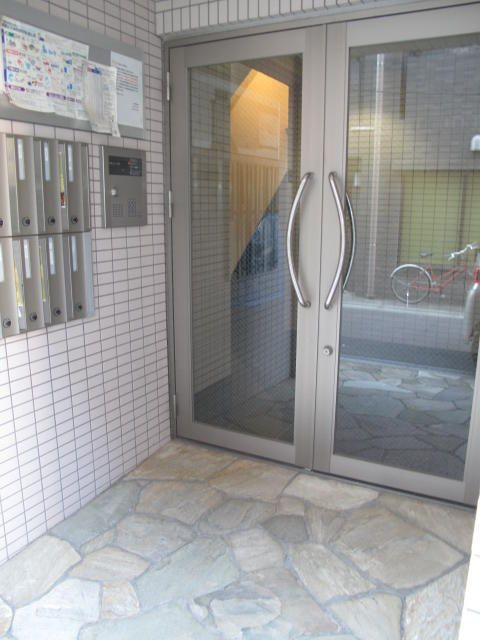 プランドール相澤のエントランス