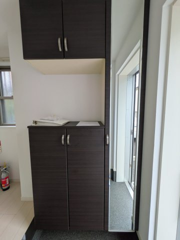 アルヴィータ元住吉の玄関
