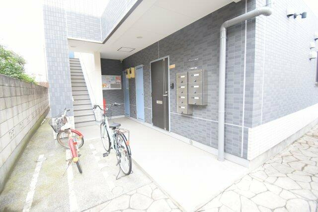 アルヴィータ元住吉のエントランス