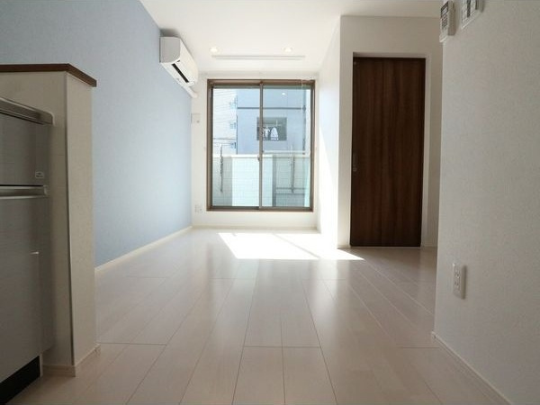 GRANDTICスリジエの居間・リビング