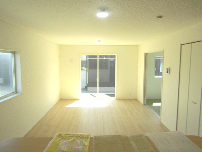 【居間・リビング】 | クレイドルガーデン南アルプス市藤田第7　2号棟 | 居間です