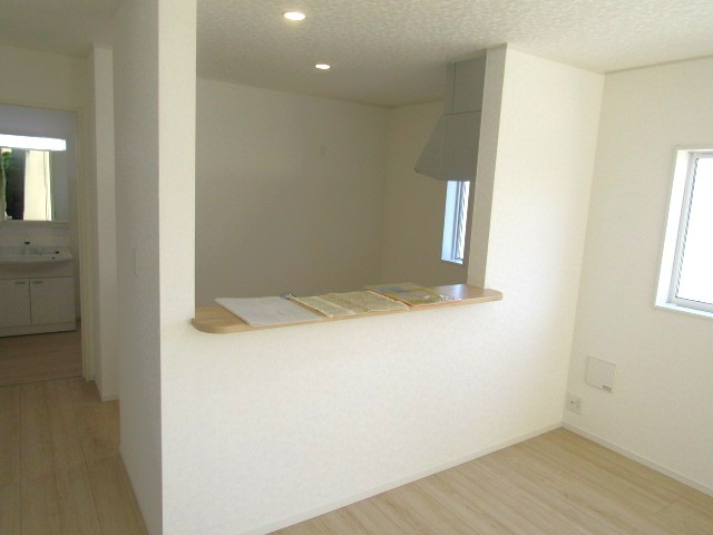 【キッチン】 | クレイドルガーデン南アルプス市藤田第7　2号棟 | きれいなキッチンです