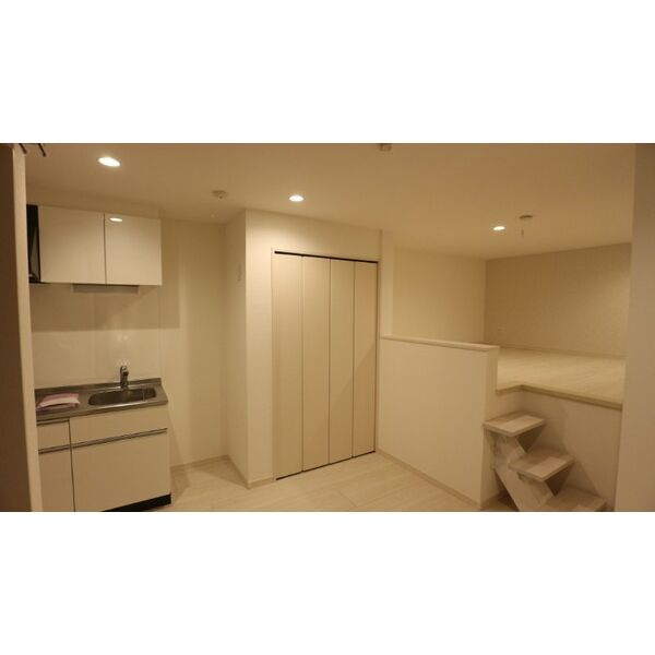 RIZEST 陸前原ノ町の居間・リビング