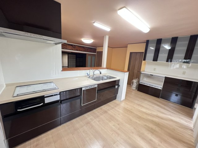 青葉町中古住宅のキッチン