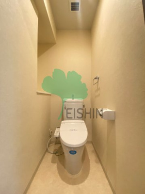 【トイレ】 | コンソラトゥール博多 | 清潔感のあるトイレです。