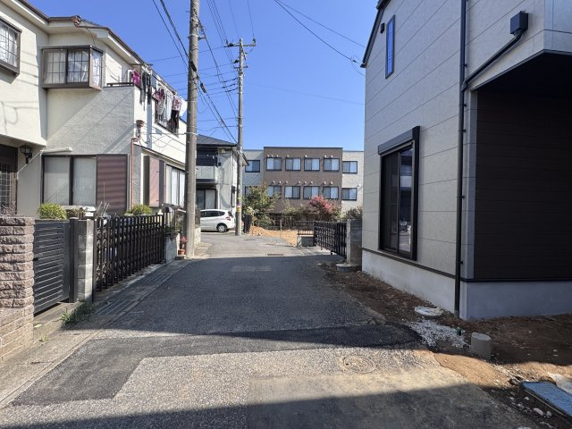 柏市中新宿１丁目新築戸建の前面道路含む現地写真|北西側前面道路