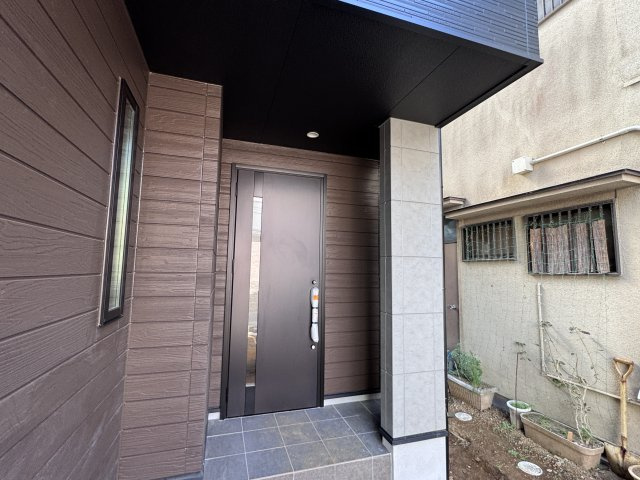 柏市中新宿１丁目新築戸建のエントランス|エントランス・玄関ポーチ
