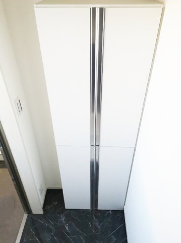 ガーデンテラス三軒茶屋の収納|シューズボックス
