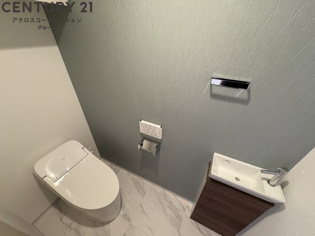ゆったり落ち着けるトイレです。