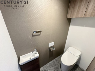 ゆったり落ち着けるトイレです
