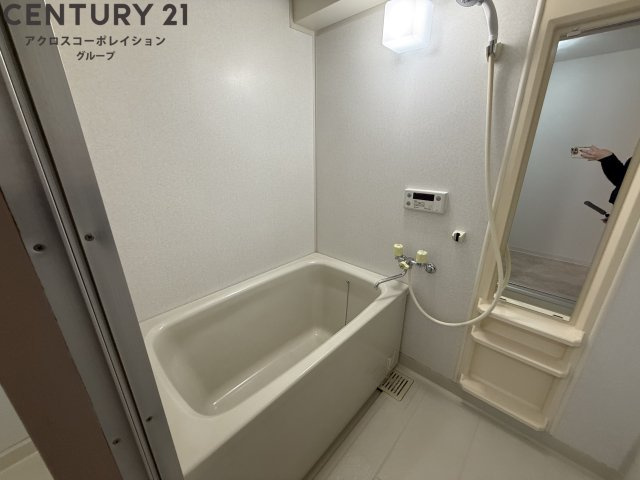 シンプルな浴室