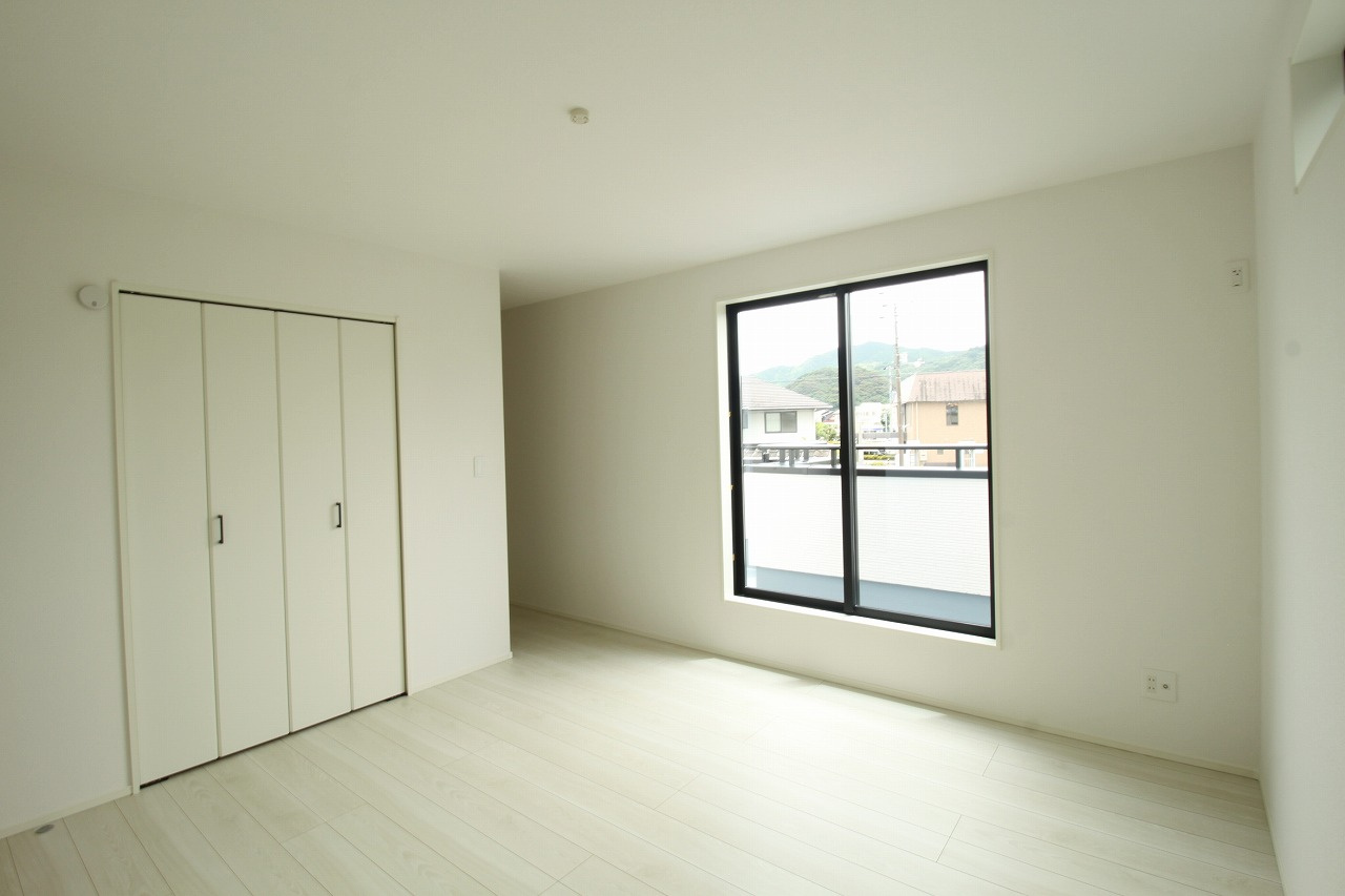 鴨部２丁目　新築戸建　2号棟（全2区画）の洋室|2F　南の部屋　8.0帖+WIC+CL