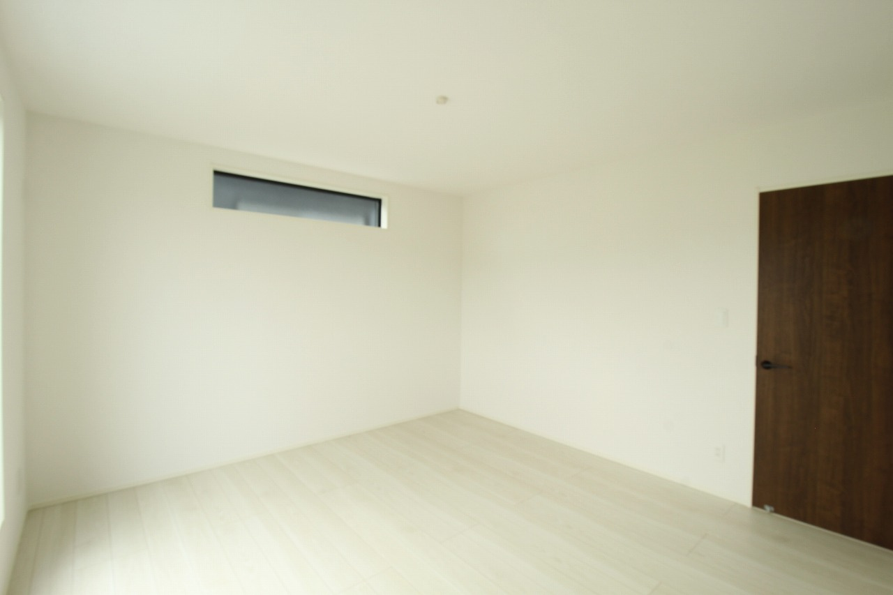 鴨部２丁目　新築戸建　2号棟（全2区画）の洋室|2F　南の部屋　8.0帖+WIC+CL