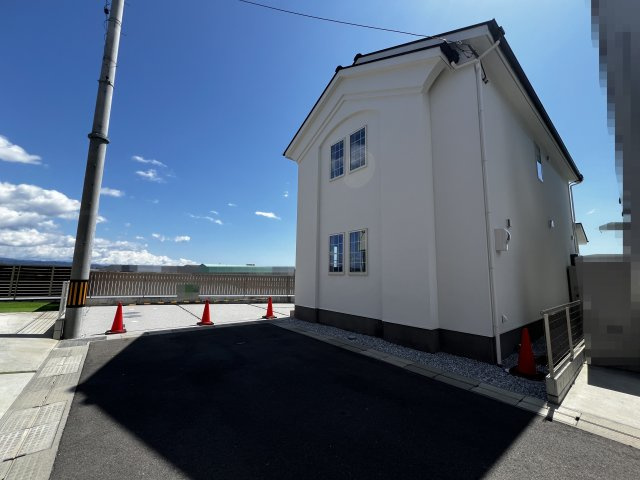 【前面道路含む現地写真】 | 南国市大そね甲（未入居物件）