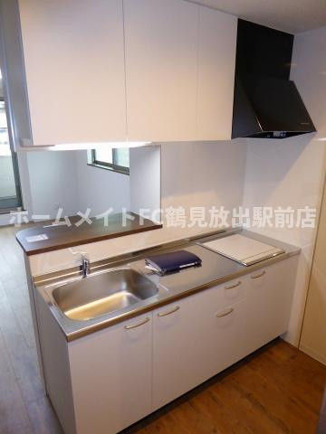東大阪市西堤１丁目のアパートのキッチン