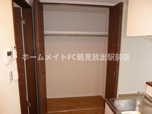 東大阪市西堤１丁目のアパートの収納