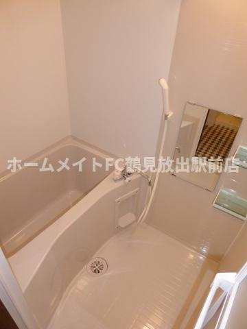 東大阪市西堤１丁目のアパートの浴室