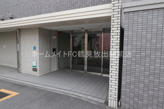 大阪市城東区鴫野東１丁目の賃貸マンションのエントランス