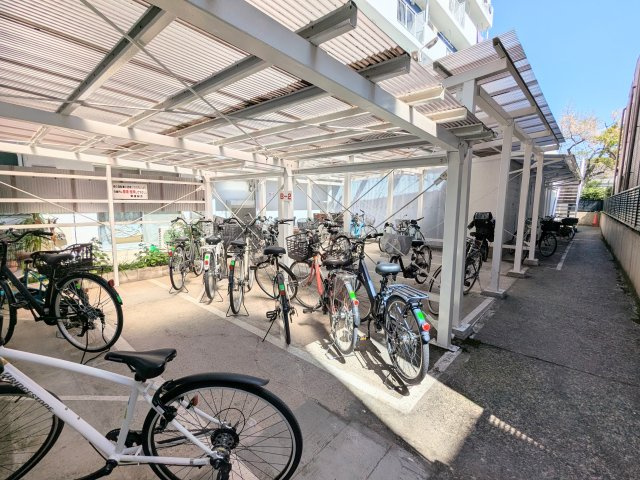 浅草ロイヤルマンションの駐輪場|～駐輪場 写真～