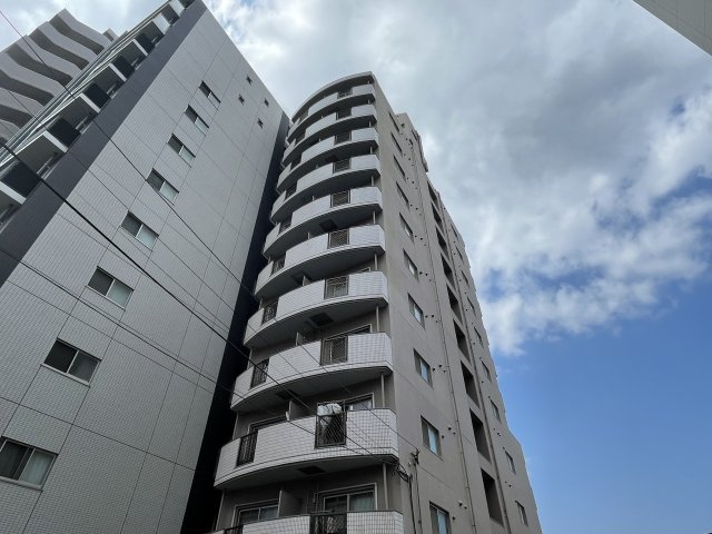 東峰マンション福岡県庁前の外観