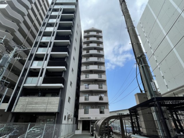 東峰マンション福岡県庁前の外観