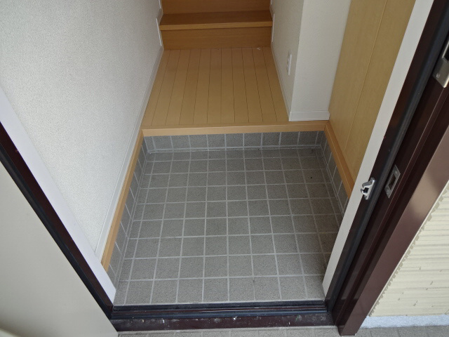 シャーメゾン高町の玄関