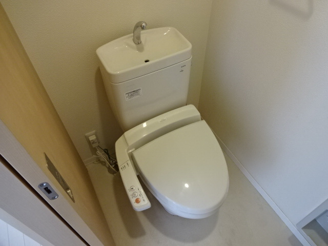 シャーメゾン高町のトイレ