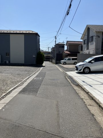 売地　野田市野田710の前面道路含む現地写真