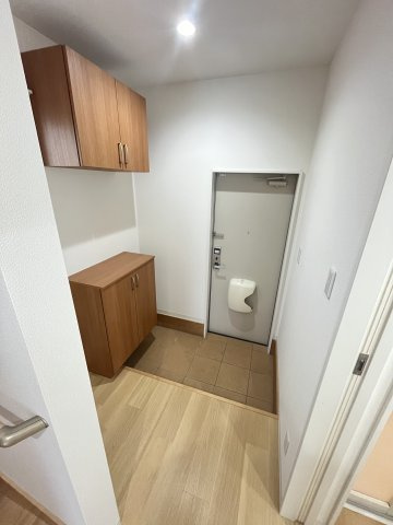 アルヴィータB棟の玄関