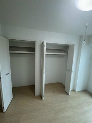 石見ビルの収納