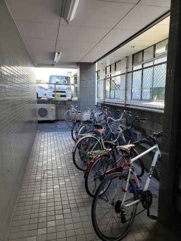 CB一橋学園のその他共用部分|駐輪場