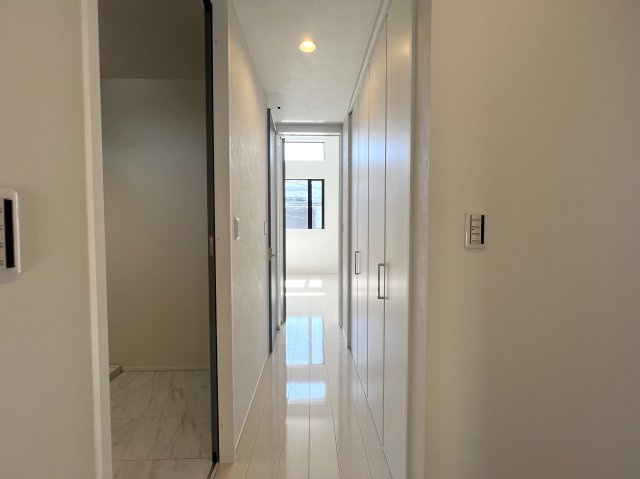 賑やかな街での暮らしに少し疲れたあなたへ。ぴったりなお家見つけました。【高座郡寒川町田端新築戸建】の内装|物件の内装です