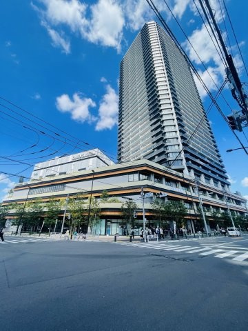 THE TOWER JUJOの外観